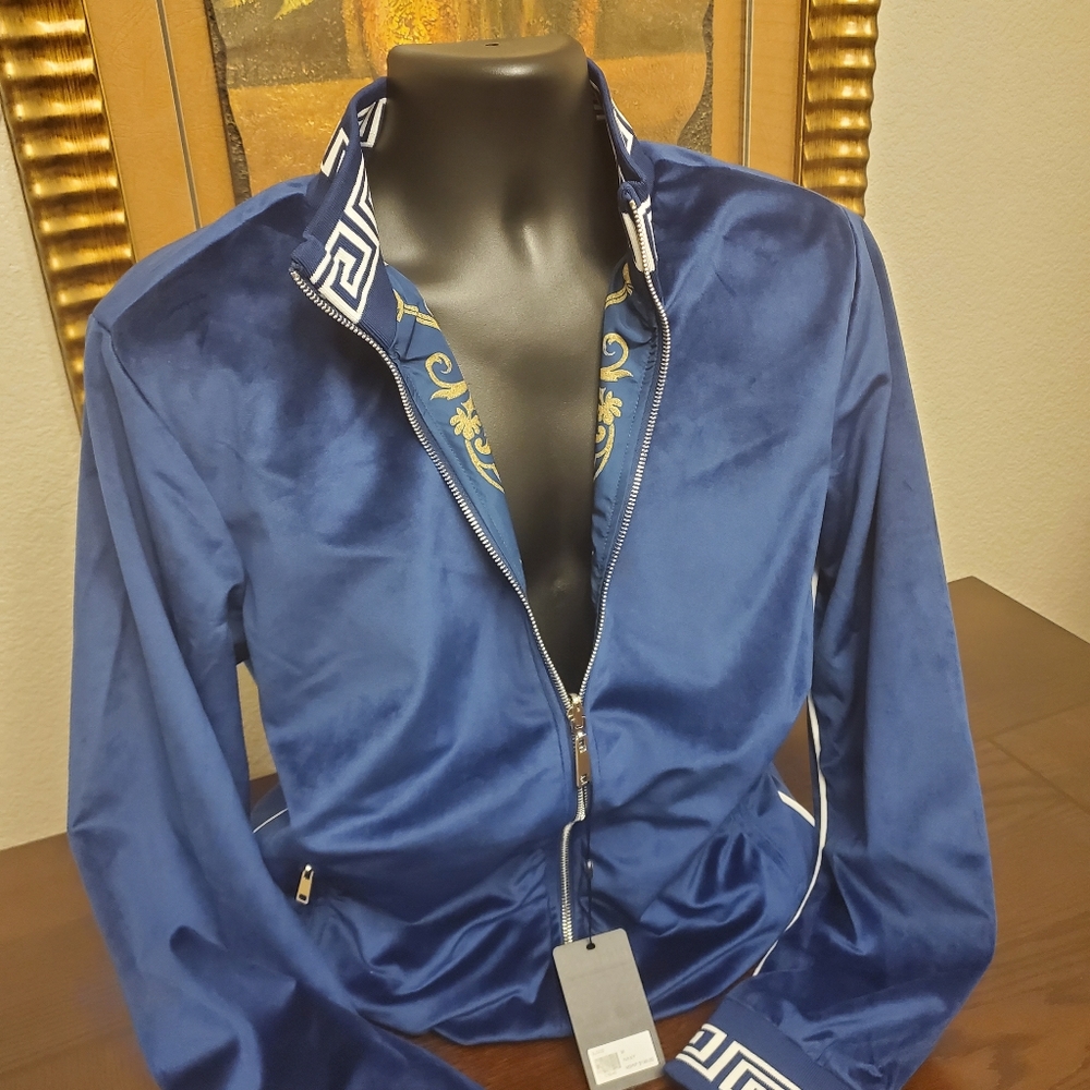 Jackets - Picture 2 of 6